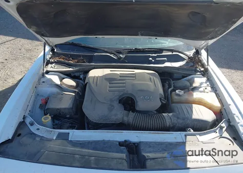 2018 Dodge Challenger Sxt Plus z USA, uszkodzony, nr VIN 2C3CDZAGXJH333048